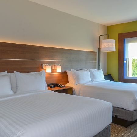 Holiday Inn Express & Suites Raleigh Airport - Brier Creek By Ihg Екстер'єр фото